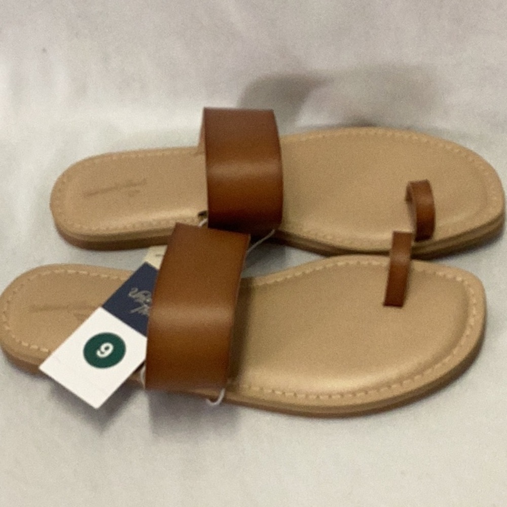 Women's Juno Toe Ring Flat Sandals - Universal Thread - Cognac - new - Picture 5 of 7